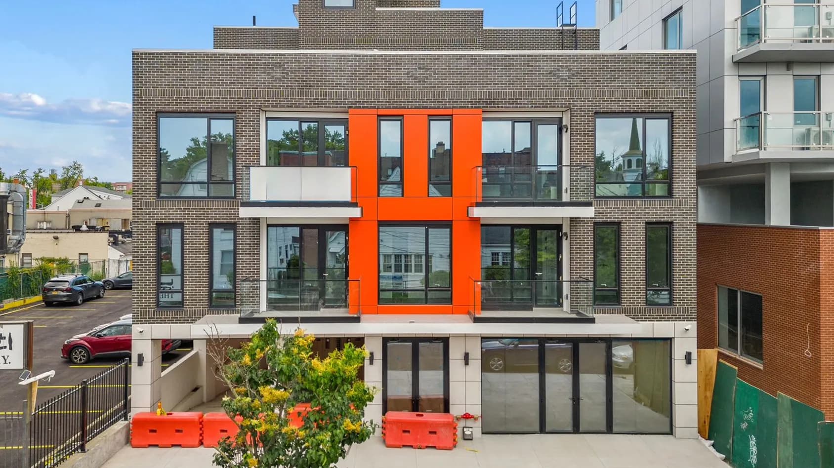 COMMERCIAL BUILDING